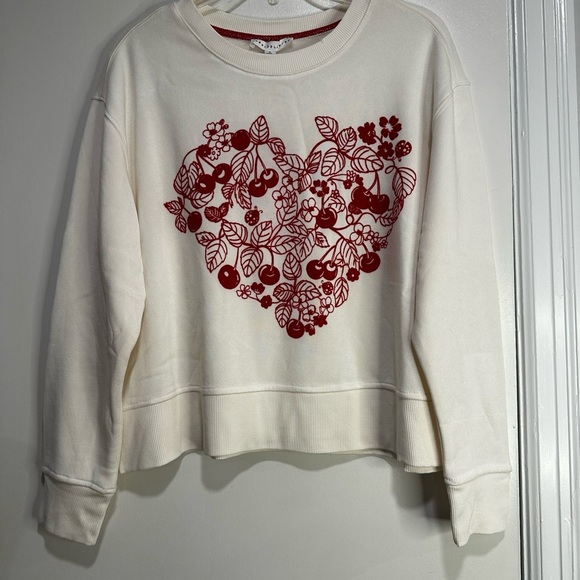 NWT Women’s Cream Pullover Red Velvet Aplique Heart, Cherry, Ladybug, Leaf Small - Picture 7 of 13
